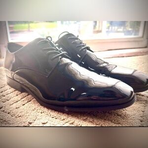 LIKE NEW Oxford Cap Toe Black Patent Leather Formal Dress Shoe 12 wide Florsheim